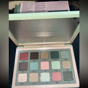 New in box Natasha Denona retro glam eyeshadow palette